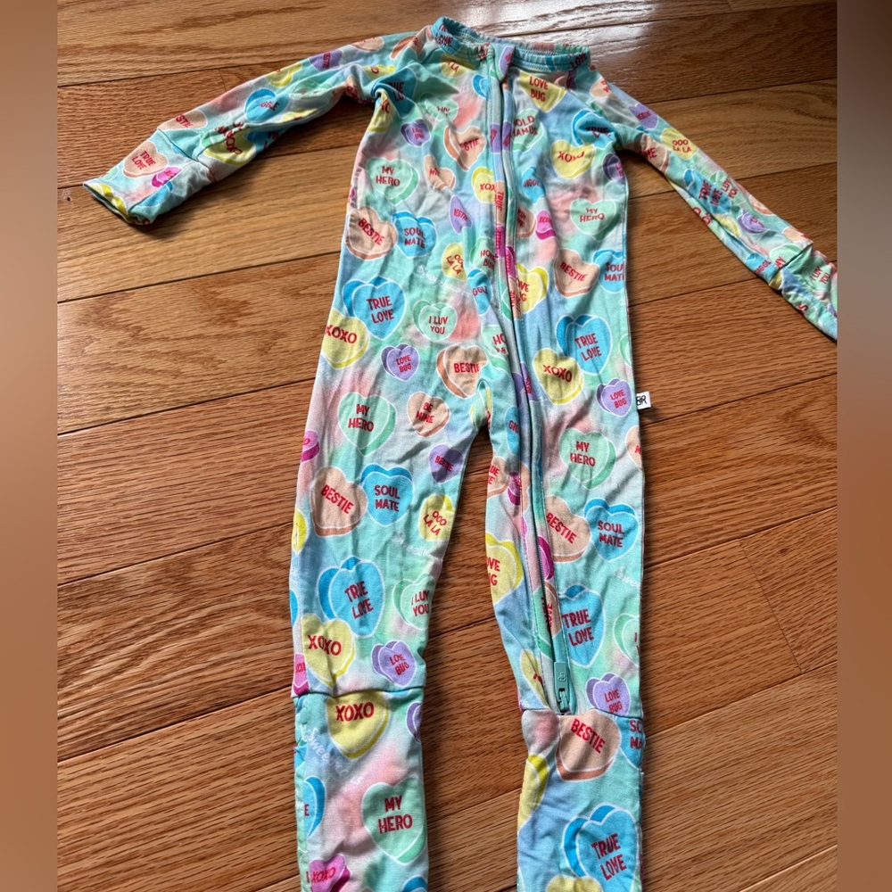 Bums and Roses Bamboo Sweetheart 6-9m Zippy/ romper with fold over feet